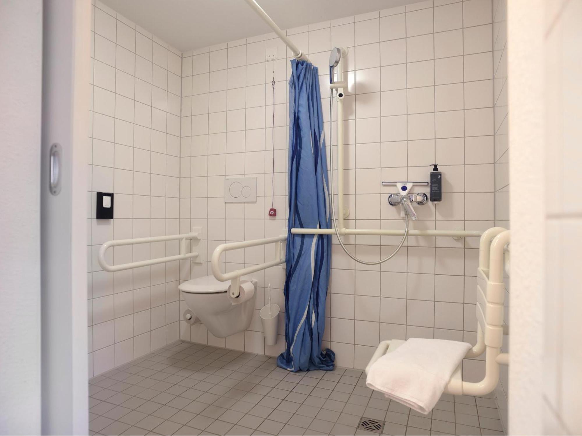 B&B Hotel Leipzig-Schoenefeld エクステリア 写真