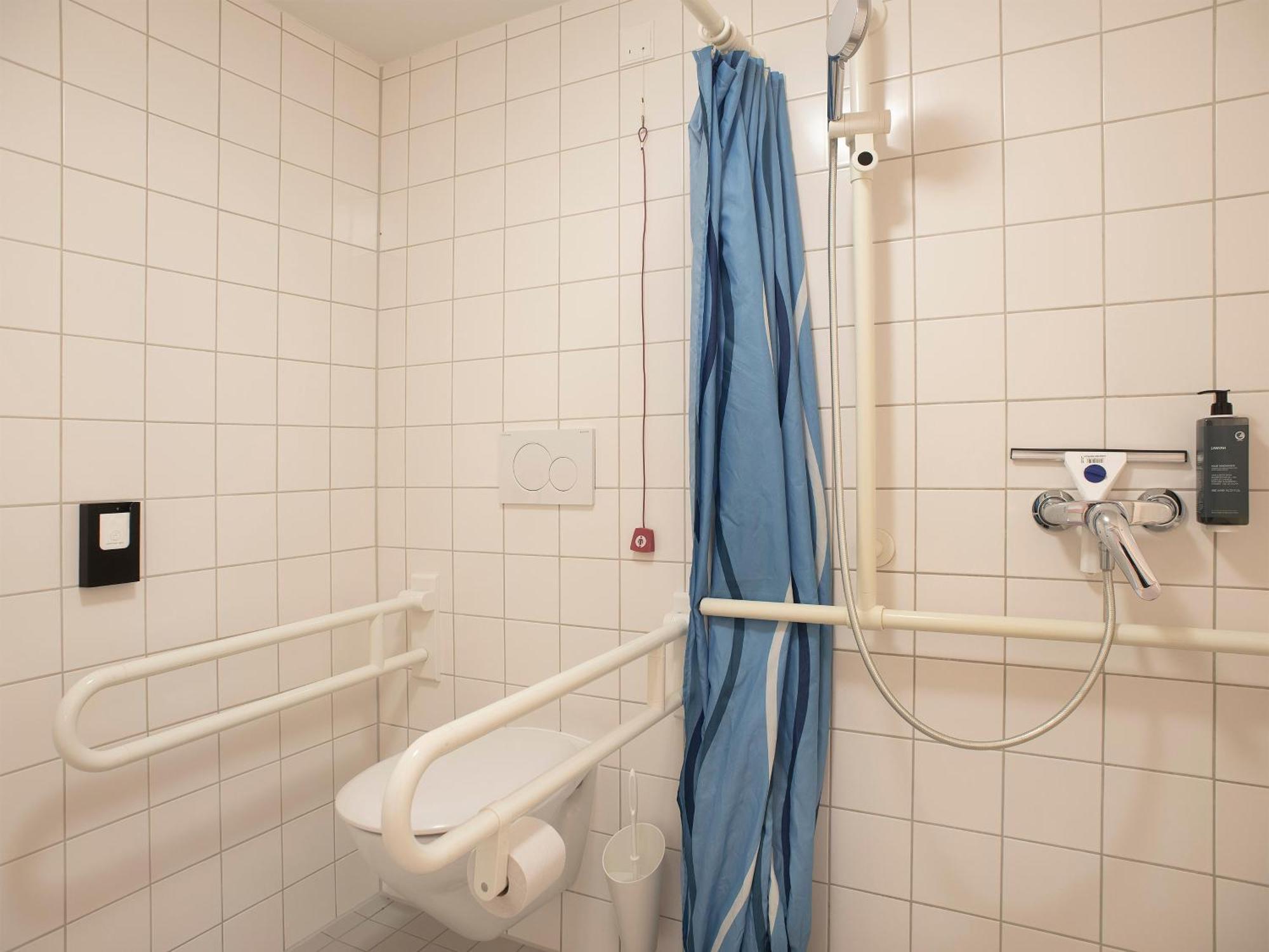 B&B Hotel Leipzig-Schoenefeld エクステリア 写真