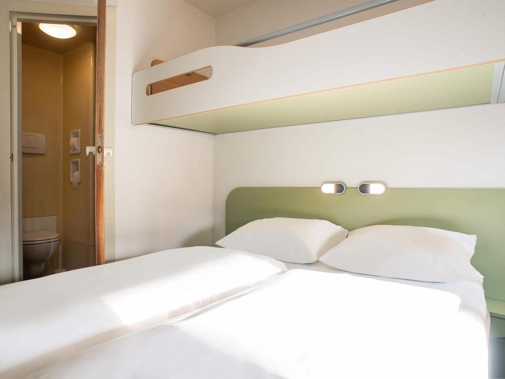 B&B Hotel Leipzig-Schoenefeld エクステリア 写真